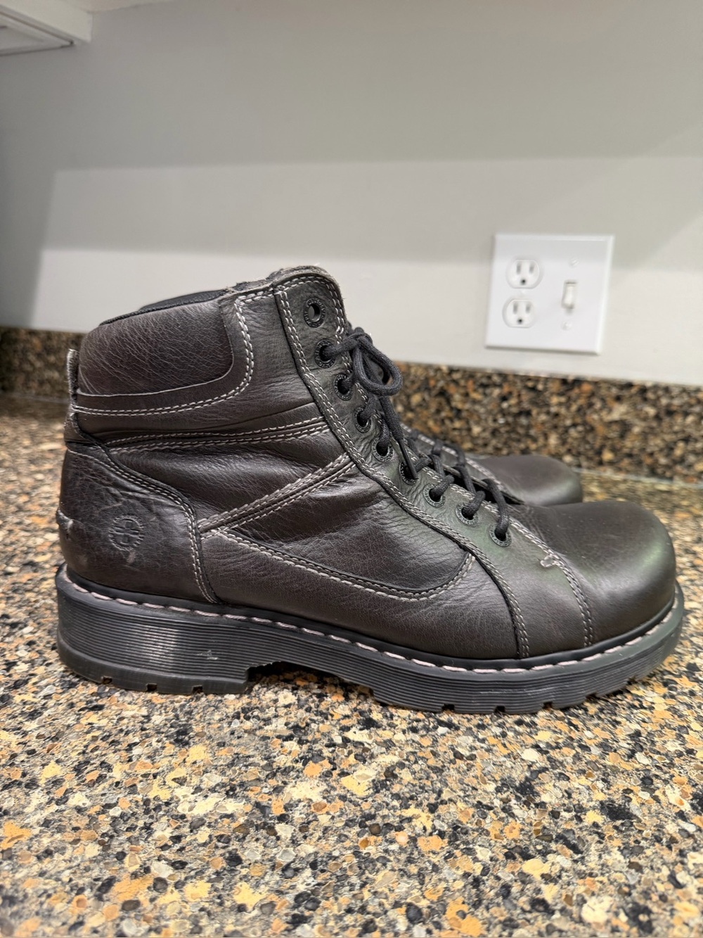Men's Dr Marten Soren Black Leather Lace-Up Work Boots 13